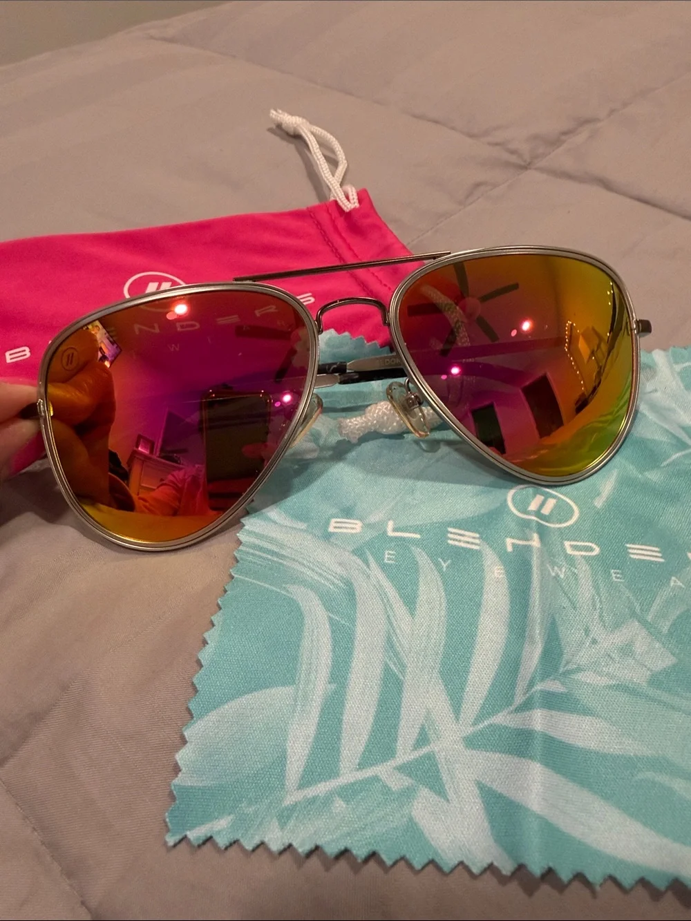 BLENDERS Eyewear Sedona Sunset Pink Polarized Aviator Sunglasses